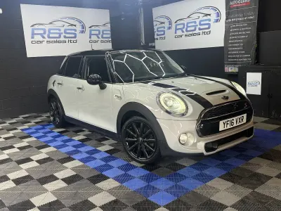 Used Mini Cooper S Hatch 192 HP (141 kW) 2016 Silver Hatchback