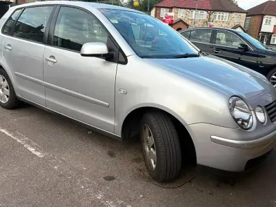 Used VW Polo 75 HP (55 kW) 2004 Silver Hatchback