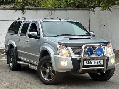 Silver Used 2011 Isuzu Rodeo SUV | £6,500 (Fair price)