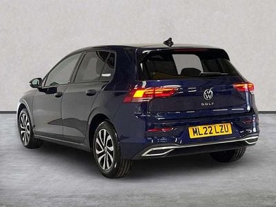 Used VW Golf VIII Active 130 HP (95 kW) 2022 Blue Hatchback
