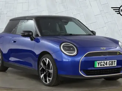 Used Mini Cooper SE Hatch 158 kW (215 HP) 2024 Blue Hatchback