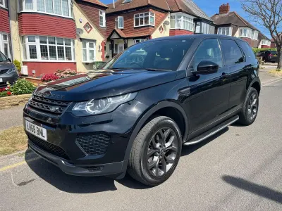 Used Land Rover Discovery Sport Landmark 180 HP (132 kW) 2018 Black SUV