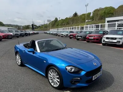 Używany Fiat 124 Spider Lusso 140 KM (102 kW) 2017 Niebieski Kabriolet