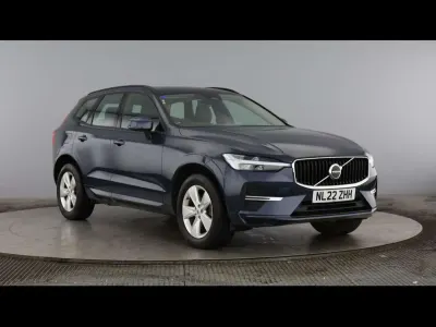 Used Volvo XC60 Momentum 247 HP (181 kW) 2022 Blue SUV