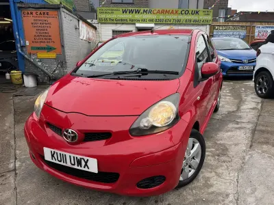 Used Toyota Aygo 68 HP (50 kW) 2011 Red Hatchback