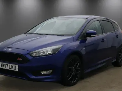 Used Ford Focus ST-Line 120 HP (88 kW) 2017 Blue Hatchback