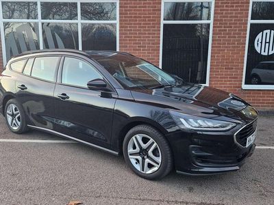 Black Used 2022 Ford Focus Zetec Estate | £9,700 (Fair price)