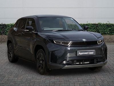 New Toyota Urban Cruiser Design 127 kW (174 HP) 2026 Dusk black SUV