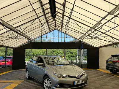 Usado Toyota Auris Hybrid 2018
