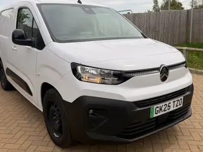 Used Citroën Berlingo 100 kW (136 HP) 2025 White MPV