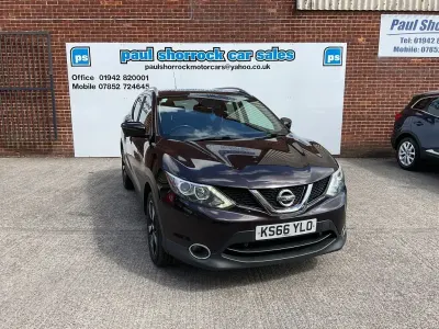 Used Nissan Qashqai N-Connecta 130 HP (95 kW) 2016 Black SUV