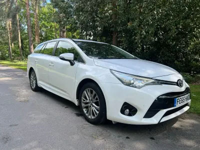 Usado Toyota Avensis