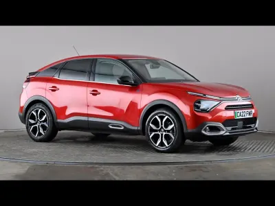 Usado Citroën e-C4 Shine 100 kW (136 CV) 2022 Rojo Utilitario
