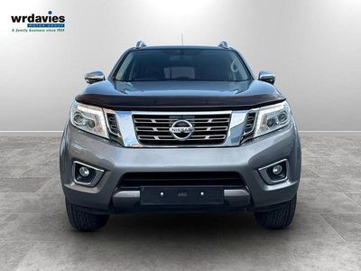 Used Nissan Navara Tekna 190 HP (139 kW) 2018 Grey Pickup