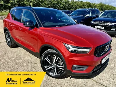 Used Volvo XC40 R-Design 2019 Red SUV