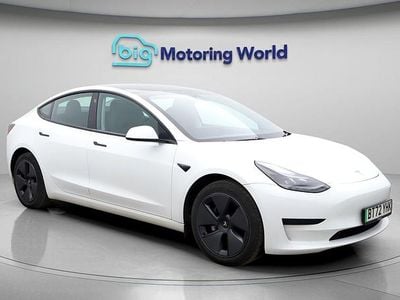 White Used 2022 Tesla Model 3 RWD Sedan | £19,600 (Fair price)