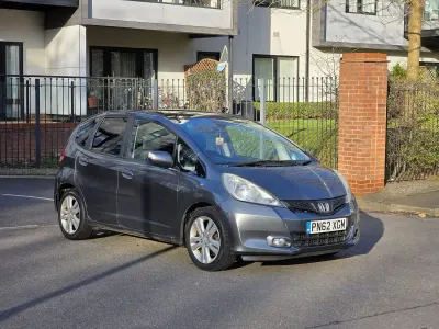 Begagnad Honda Jazz EX 99 HK (72 kW) 2012 Grå Halvkombi