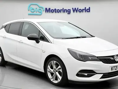 Second-hand Vauxhall Astra SRi 145 CP (106 kW) 2021 Alb Hatchback