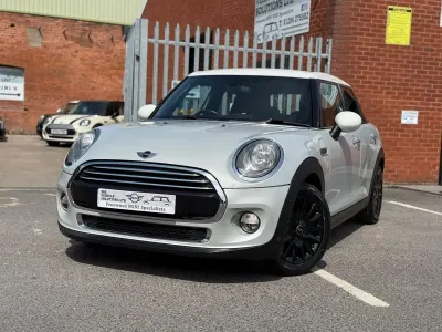 Used Mini Cooper Hatch 136 HP (100 kW) 2016 Silver Hatchback