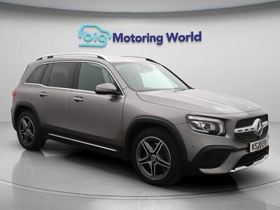 Mercedes GLB220