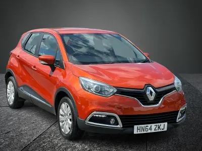 Used Renault Captur Expression+ 90 HP (66 kW) 2014 Orange SUV