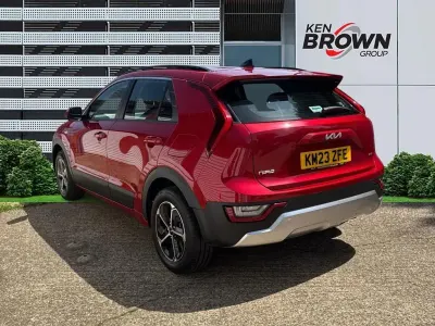 Używany Kia Niro 2023 Czerwony SUV