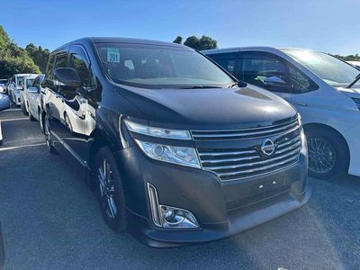 Black Used 2013 Nissan Elgrand MPV | £10,990