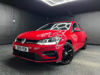 Used VW Golf VII R-line 150 HP (110 kW) 2019 Red Hatchback