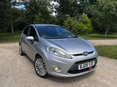 Used Ford Fiesta Titanium 89 HP (65 kW) 2009