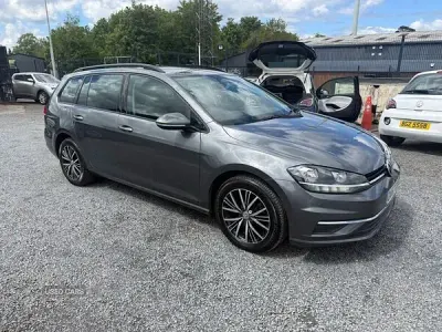 Used VW Golf VII SE 115 HP (84 kW) 2018 Grey Estate