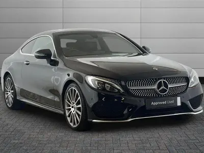 Usado Mercedes C220 AMG Line Premium 170 HP (125 kW) 2018 Preto Coupé