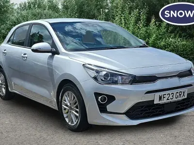 Used Kia Rio 101 HP (74 kW) 2022 Silver Hatchback