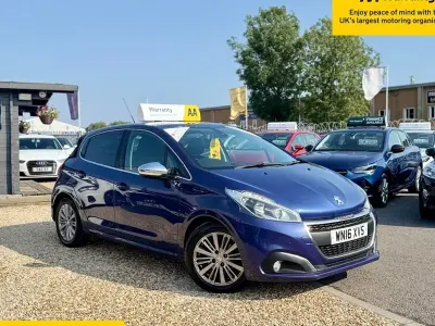 Used Peugeot 208 Allure 73 HP (53 kW) 2016 Blue Hatchback
