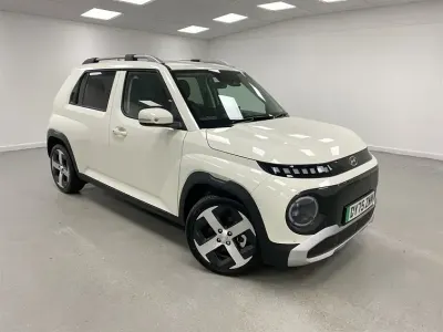 New Hyundai Inster 85 kW (116 HP) 2025 Cream Hatchback