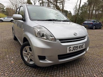 Used Daihatsu Sirion 69 HP (50 kW) 2009 Silver Hatchback