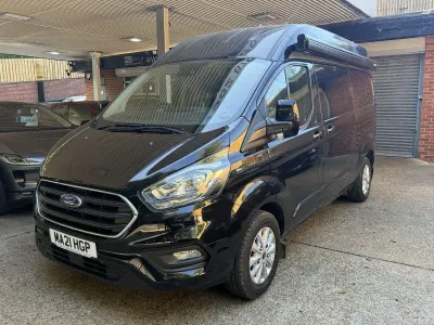 Used Ford Transit Custom Limited 130 HP (95 kW) 2021 Black Van