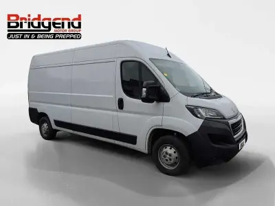 Used Peugeot Boxer Premium 140 HP (102 kW) 2023 White Van