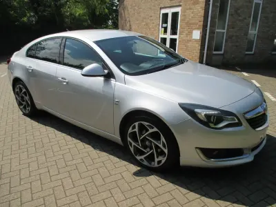 Used Vauxhall Insignia SRi 136 HP (100 kW) 2017 Silver Hatchback