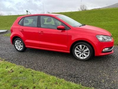 Used VW Polo SE 75 HP (55 kW) 2014 Red Hatchback