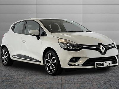 Used Renault Clio IV Play 90 HP (66 kW) 2018 White Hatchback