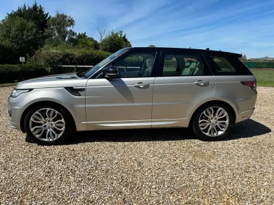 Used Land Rover Range Rover Autobiography Dynamic 306 HP (225 kW) 2015 Gold SUV