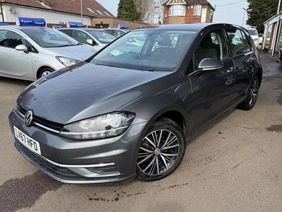 Used VW Golf VII SE 125 HP (91 kW) 2017 Grey Hatchback