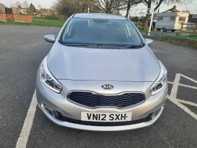 Used Kia Ceed 133 HP (97 kW) 2012 Silver Hatchback