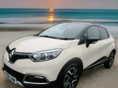 Used Renault Captur Expression+ 90 HP (66 kW) 2016 Cream SUV