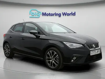 Begagnad Seat Ibiza XCELLENCE 110 HK (80 kW) 2023 Svart Halvkombi