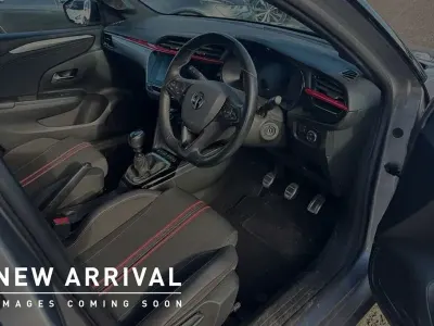 Begagnad Vauxhall Corsa SRi 99 HK (72 kW) 2020 Grå Halvkombi