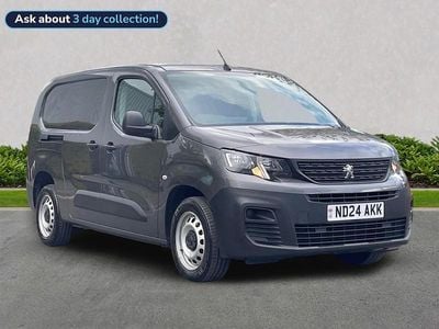 Used Peugeot Partner Premium 100 HP (73 kW) 2024 Grey MPV