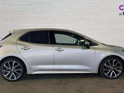 Used Toyota Corolla 122 HP (89 kW) 2021 Silver Hatchback