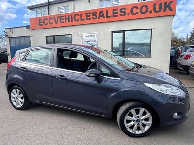 Used Ford Fiesta Zetec 70 HP (51 kW) 2011 Grey Hatchback