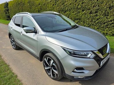 Used Nissan Qashqai Tekna 130 HP (95 kW) 2017 Silver SUV